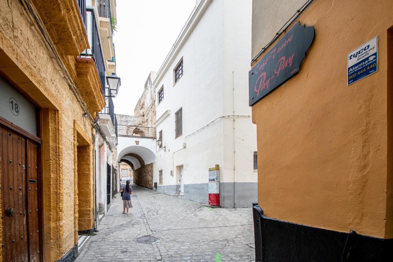 Las Tres Llaves De Cadiz Apartment Bagian luar foto